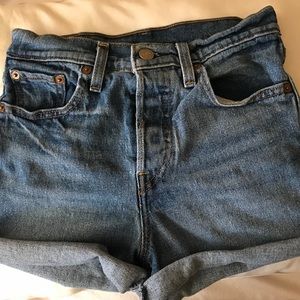 Levi’s shorts